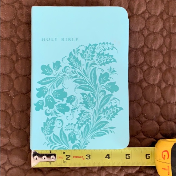 Floral Embossed Teal Colored Holy Bible - Picture 10 of 11